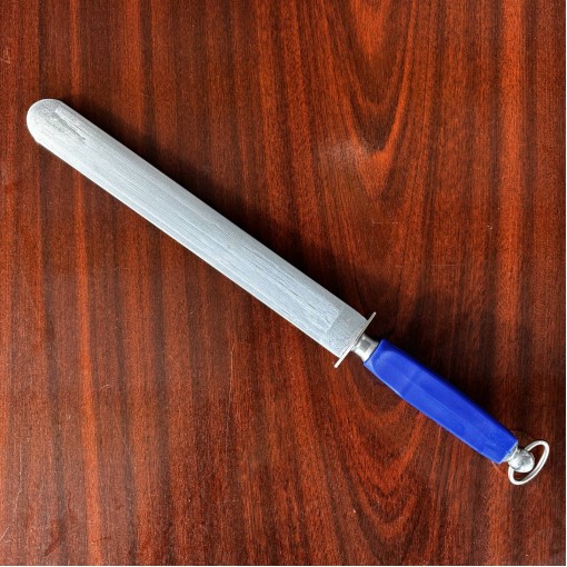 Pila lata ascutit cutite, lungime totala 46cm, maner plastic cu agatatoare 8