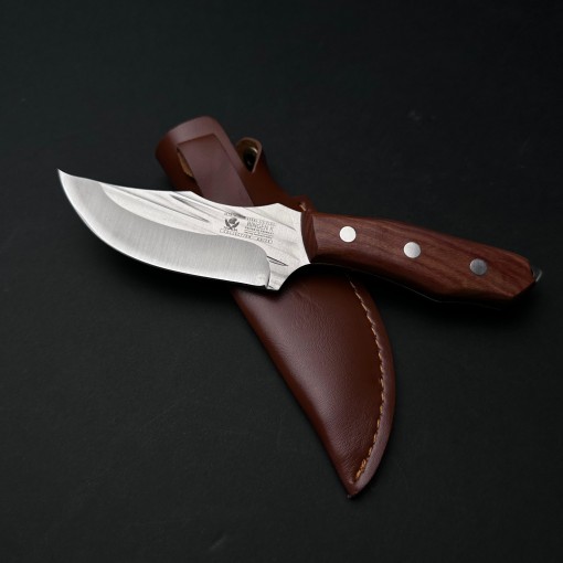 Cutit macelarie Black Edition profesional M1, lama 12cm otel inox, maner lemn FeroCut FR20