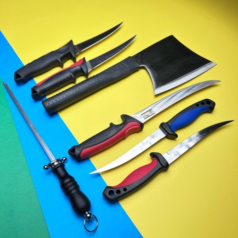 Set macelarie Black Edition 7 piese, 5 cutite filetat, 1 Satar, lame otel inox si 1 pila ascutit Set macelarie Black Edition 7 piese, 5 cutite filetat, 1 Satar, lame otel inox si 1 pila ascutit