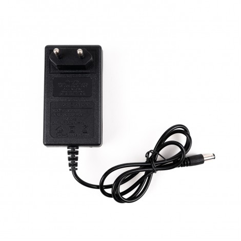 Drujba mini Vermark Starke, 24V 5Ah, lama 8cm, motor fara perii, rezervor ulei lant